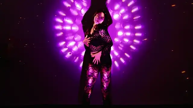 Snapshot of SNSD-x2 chatting on April 8, 2:44 am SNSD-x2 online show from April 8, 2:44 am