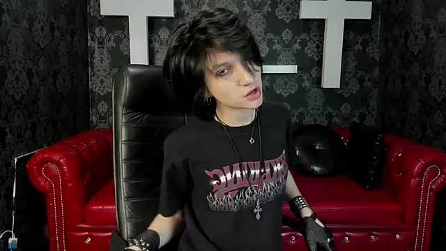 Snapshot of AdonBev chatting on April 24, 5:32 am AdonBev online show from April 24, 5:32 am