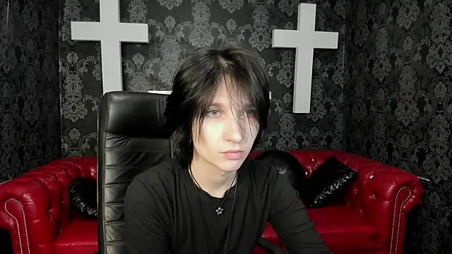 Snapshot of AdonBev chatting on April 28, 5:12 am AdonBev online show from April 28, 5:12 am
