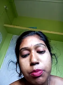 bannerjeesneha20 online show from May 12, 4:09 am