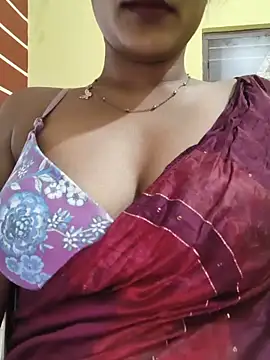 Snapshot of Rubina_Love chatting on June 9, 12:11 am Rubina Love online show from June 9, 12:11 am
