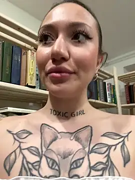 Snapshot of SaintSquirt chatting on April 14, 9:48 am SaintSquirt online show from April 14, 9:48 am