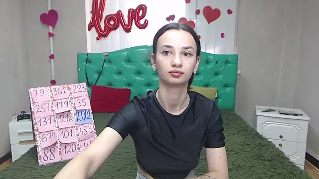 Je55icaBreeze online show from July 5, 5:03 am