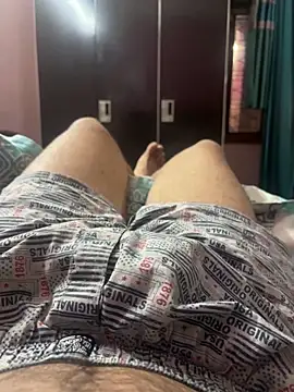 SingleBoy66666 online show from May 2, 9:03 am