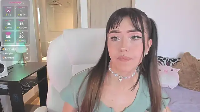 ivyJanne online show from April 15, 10:32 pm