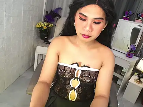 Yourgorgeousmarge online show from May 18, 1:13 am