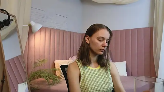 emma chaser online show from May 5, 1:46 am