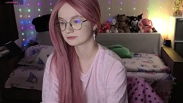 Snapshot of JulietFisher chatting on March 28, 4:12 am JulietFisher online show from March 28, 4:12 am