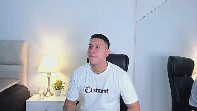 Chriss Diamond online show from June 6, 8:35 pm