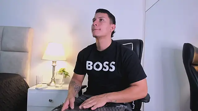 Chriss Diamond online show from July 15, 8:14 pm