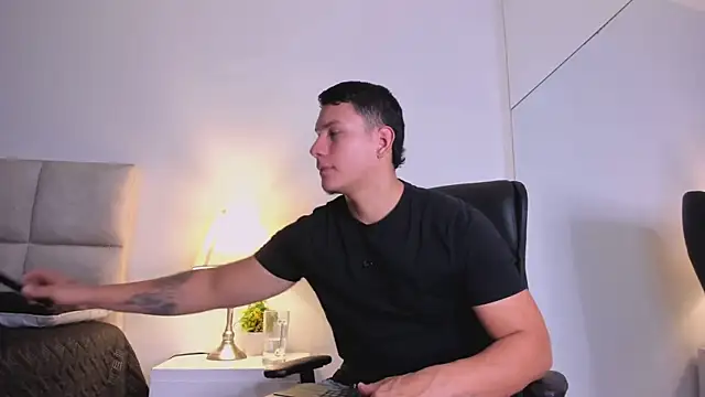 Chriss Diamond online show from July 16, 8:48 pm