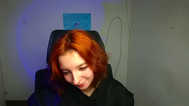 Snapshot of Butterfly_Milly chatting on April 6, 11:33 am Butterfly Milly online show from April 6, 11:33 am