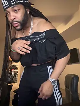 Snapshot of zay1xxx chatting on March 25, 8:59 pm zay1xxx online show from March 25, 8:59 pm