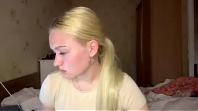 Sophia Blonde online show from May 19, 3:40 pm