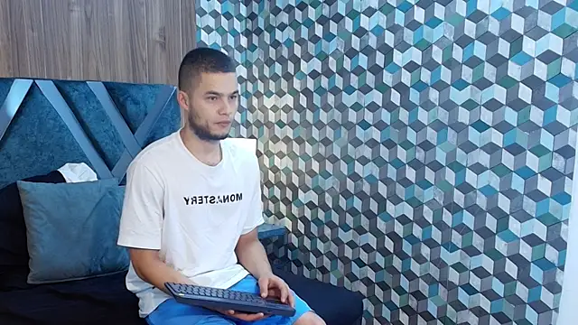 Snapshot of Joaho_Fernandez chatting on June 20, 10:07 am Joaho Fernandez online show from June 20, 10:07 am