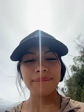 Greycy Williams online show from July 1, 5:34 pm