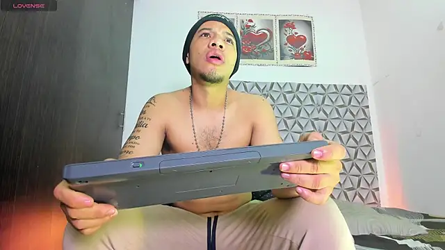 Benjamin lich online show from August 6, 12:18 pm