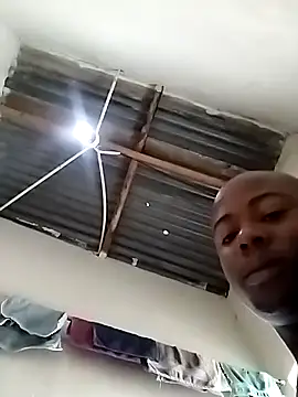 Snapshot of 1Qua chatting on April 6, 5:41 am 1Qua online show from April 6, 5:41 am