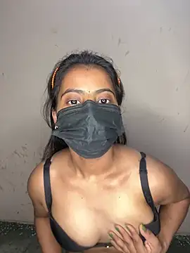 Snapshot of Riya_leone chatting on April 3, 7:45 pm Riya leone online show from April 3, 7:45 pm