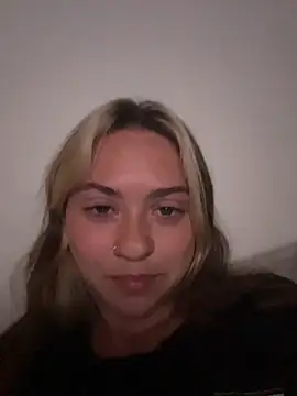 Snapshot of peachesncreamyy chatting on July 20, 10:56 pm peachesncreamyy online show from July 20, 10:56 pm