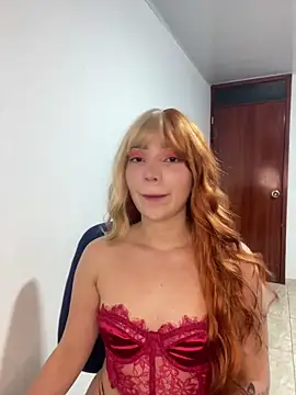 Snapshot of Catalina_bel chatting on April 1, 4:35 am Catalina bel online show from April 1, 4:35 am