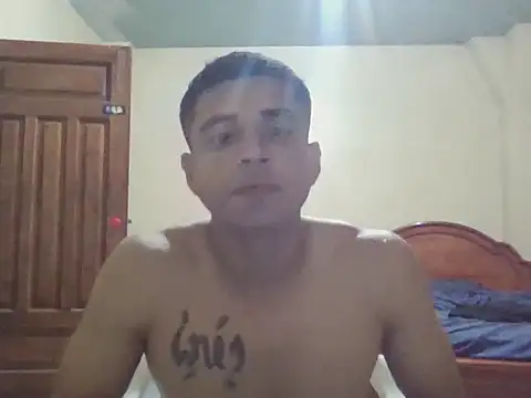User 02  online show from July 11, 6:05 am