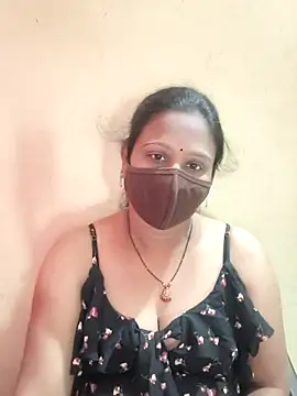 Snapshot of Latha_lovely chatting on April 5, 8:33 am Latha lovely online show from April 5, 8:33 am