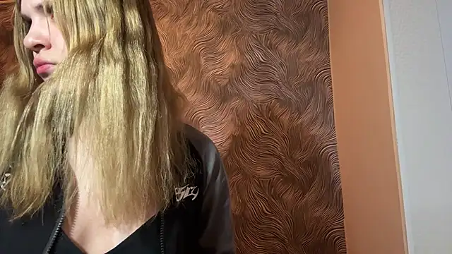 NariaJess online show from April 28, 3:39 pm