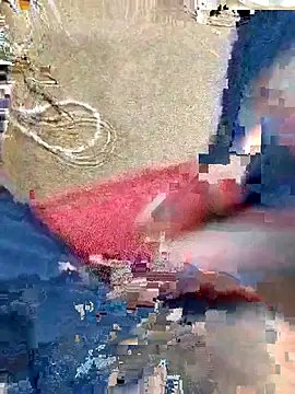 Snapshot of SLBL chatting on April 2, 2:09 am SLBL online show from April 2, 2:09 am