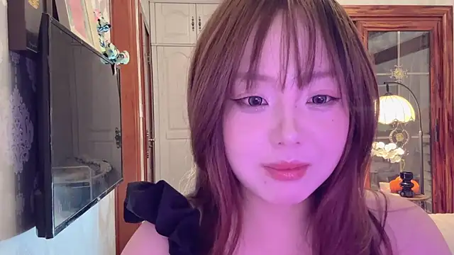 Snapshot of thelittlexx chatting on May 14, 7:48 am thelittlexx online show from May 14, 7:48 am