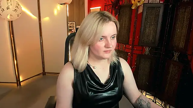 Snapshot of KathyBriggs chatting on May 23, 6:07 am KathyBriggs online show from May 23, 6:07 am