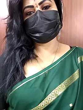 Snapshot of Anushka_flower chatting on June 20, 12:58 am Anushka flower online show from June 20, 12:58 am