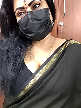 Snapshot of Anushka_flower chatting on June 22, 1:07 am Anushka flower online show from June 22, 1:07 am