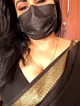 Snapshot of Anushka_flower chatting on June 22, 6:10 am Anushka flower online show from June 22, 6:10 am