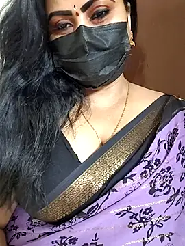 Snapshot of Anushka_flower chatting on June 29, 10:48 am Anushka flower online show from June 29, 10:48 am