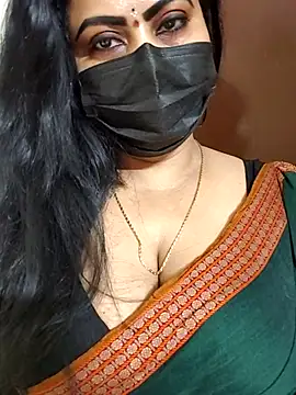 Snapshot of Anushka_flower chatting on June 30, 1:39 am Anushka flower online show from June 30, 1:39 am
