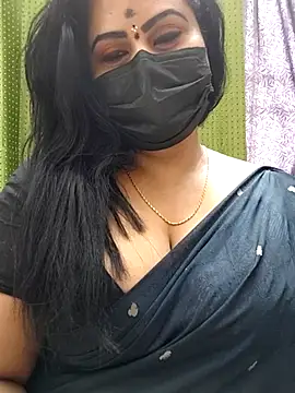 Snapshot of Anushka_flower chatting on July 2, 2:44 am Anushka flower online show from July 2, 2:44 am