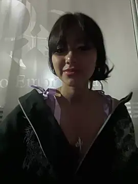 Snapshot of WandaRosse chatting on March 29, 1:49 am WandaRosse online show from March 29, 1:49 am