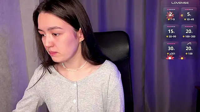 lilysolar online show from April 20, 3:59 pm