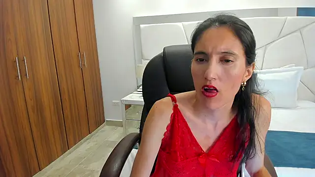 Snapshot of Shary_leon chatting on July 14, 7:08 pm Shary leon online show from July 14, 7:08 pm