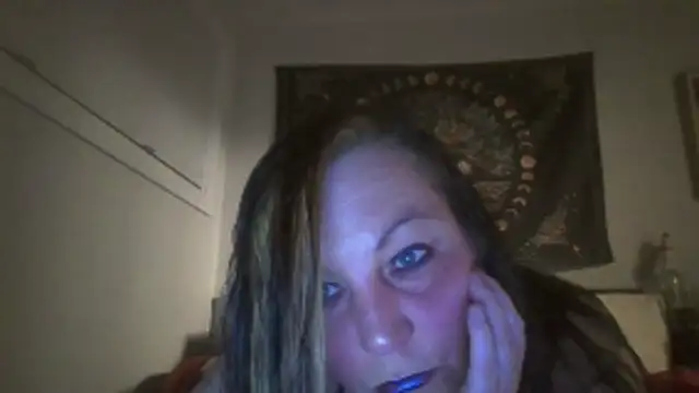 Snapshot of Queenemerald chatting on March 26, 3:45 am Queenemerald online show from March 26, 3:45 am