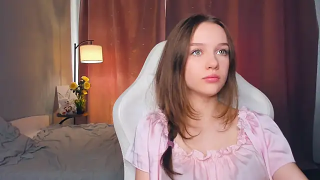 Snapshot of SharriSang chatting on July 2, 7:14 am SharriSang online show from July 2, 7:14 am