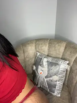 Snapshot of Saraa_M chatting on May 21, 4:36 pm Saraa M online show from May 21, 4:36 pm