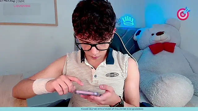 Snapshot of niico_prince chatting on April 16, 8:31 pm niico prince online show from April 16, 8:31 pm