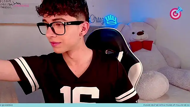 Snapshot of niico_prince chatting on April 19, 8:11 pm niico prince online show from April 19, 8:11 pm
