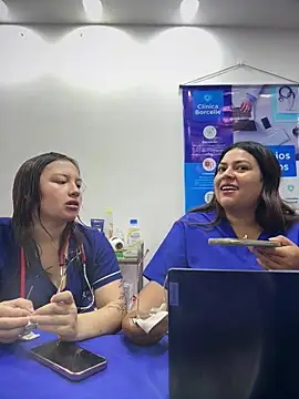 Snapshot of velen_09 chatting on June 10, 11:09 am velen 09 online show from June 10, 11:09 am