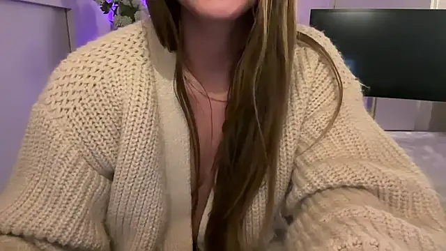 Snapshot of Dreamydaniella chatting on March 29, 7:47 pm Dreamydaniella online show from March 29, 7:47 pm