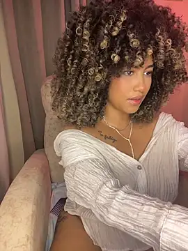 Kendra curly online show from June 12, 1:04 am