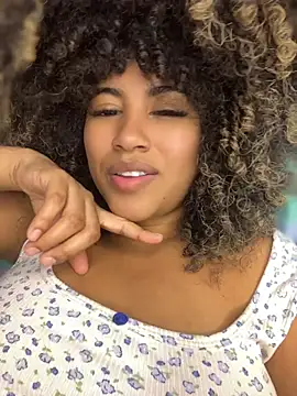 Kendra curly online show from August 8, 6:32 pm