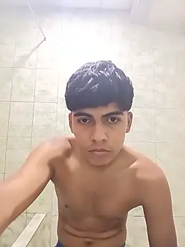 Snapshot of TheGrefgV chatting on April 8, 12:32 am TheGrefgV online show from April 8, 12:32 am